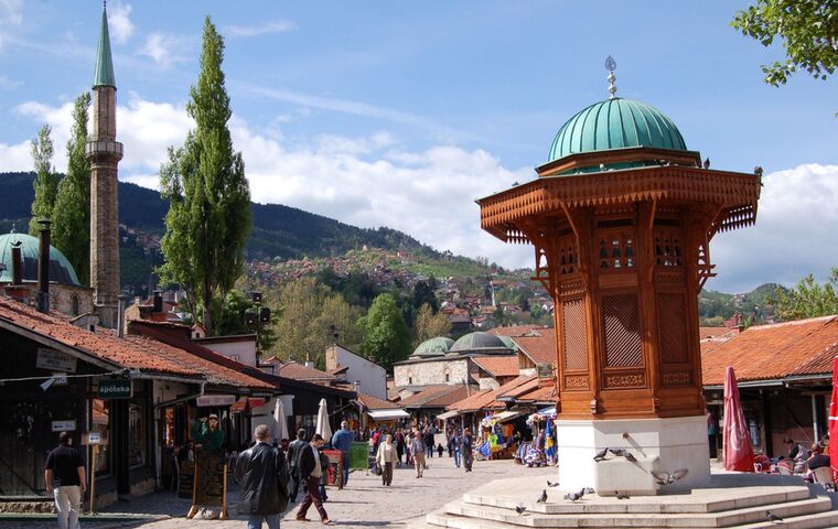 İZMİR`DEN UÇAKLA BALKAN TURU V.I.P.