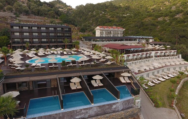 MANASPARK DELÜXE HOTEL