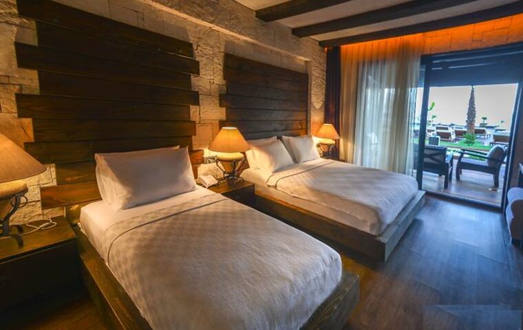 MANASPARK DELÜXE HOTEL