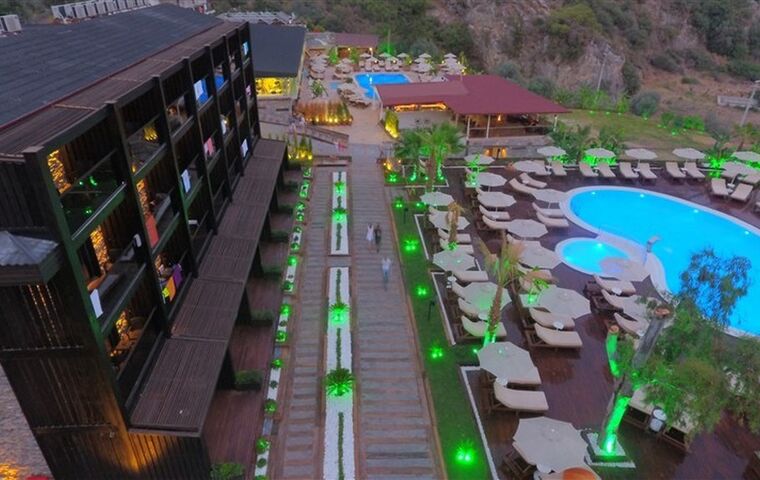 MANASPARK DELÜXE HOTEL