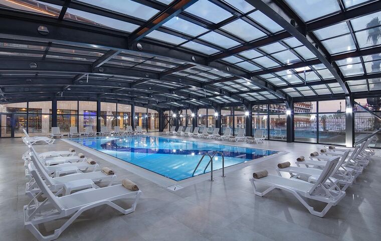 YILBAŞI ANTALYA TATİLİ AYDINBEY QUEENS PALACE BELEK