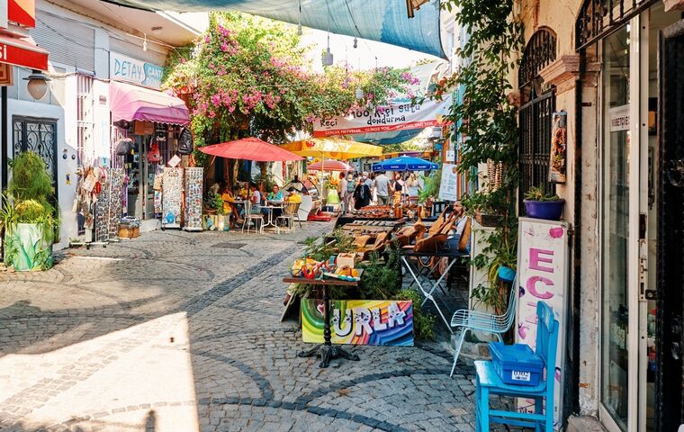 NERGİS FESTİVALİ KARABURUN MORDOĞAN TURU 