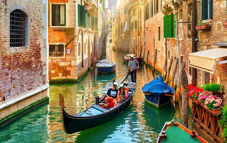 UÇAKLI İTALYA 7 GECE 8 GÜN