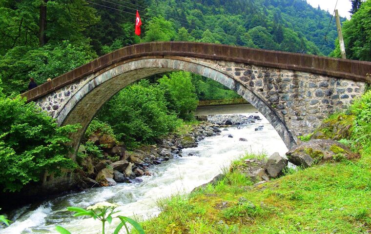 YAYLA YAYLA ÖZEL KARADENİZ TURU BCL